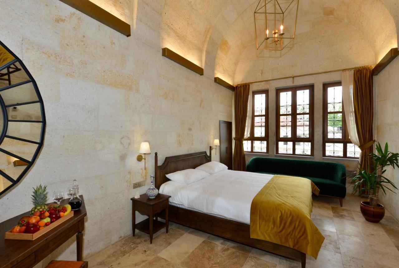 Evanthia Cave Suites Ürgüp Bagian luar foto