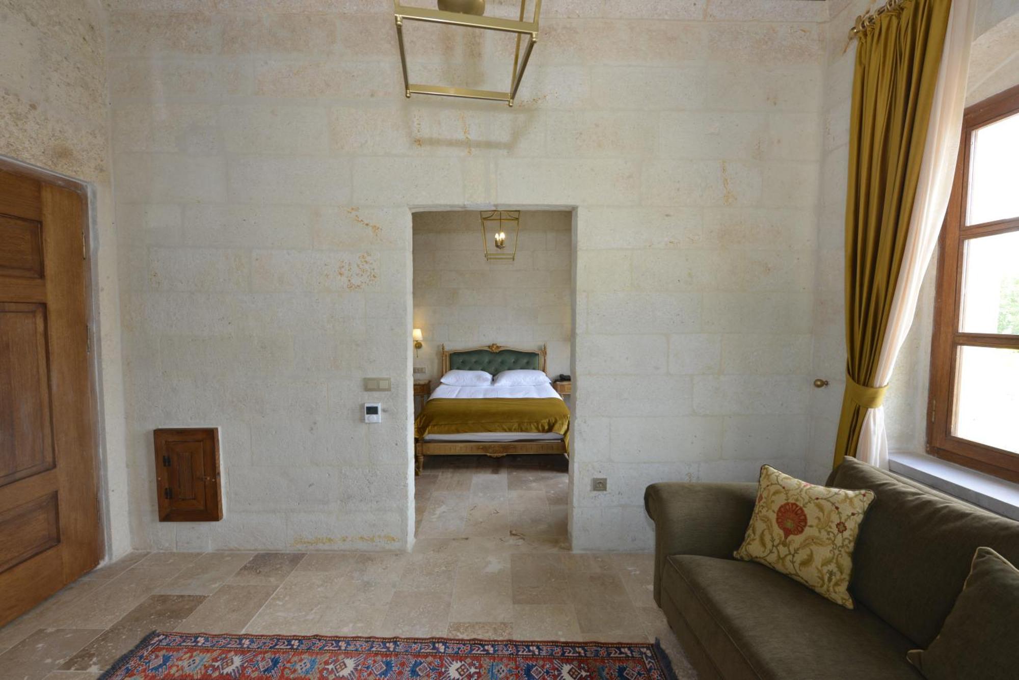 Evanthia Cave Suites Ürgüp Ruang foto