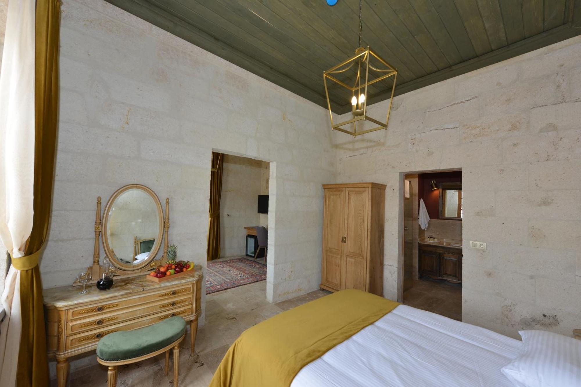 Evanthia Cave Suites Ürgüp Ruang foto