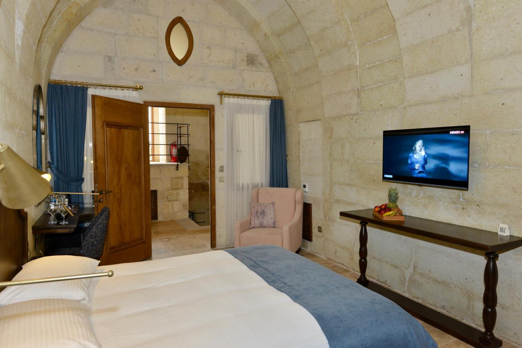 Evanthia Cave Suites Ürgüp Ruang foto