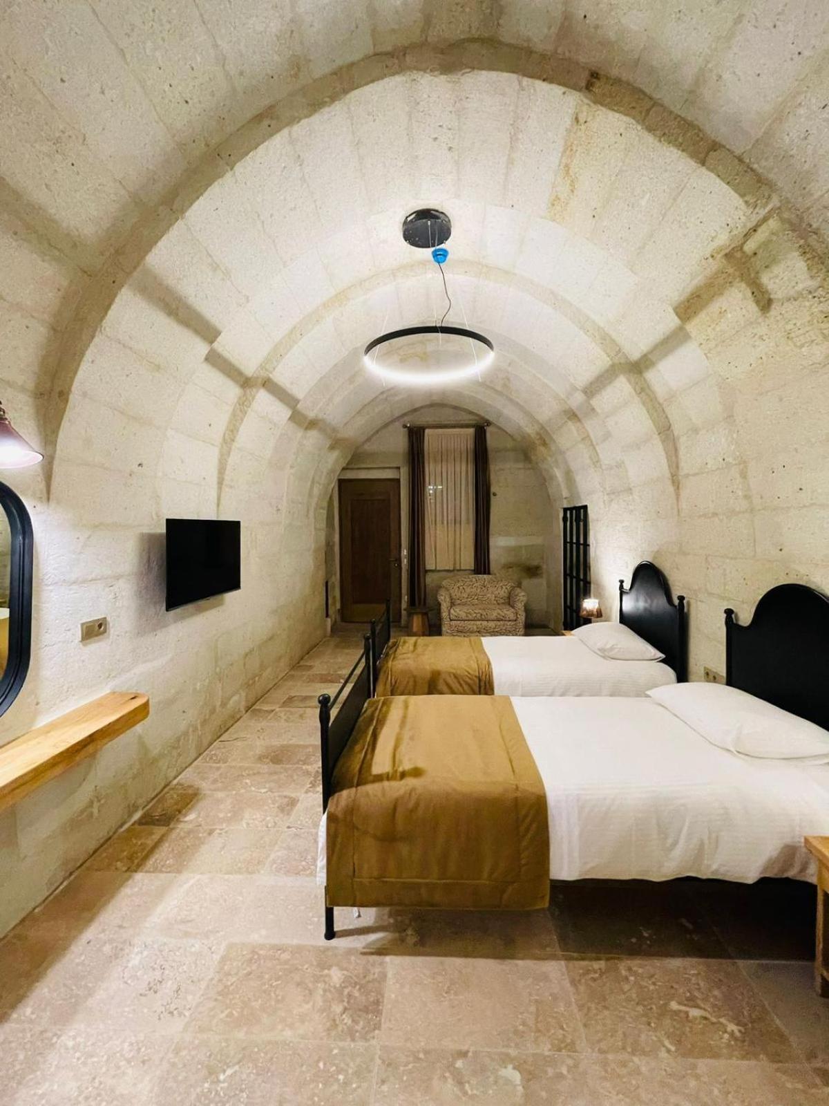 Evanthia Cave Suites Ürgüp Ruang foto